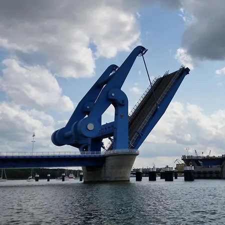 Dune 12 On The Apartment *